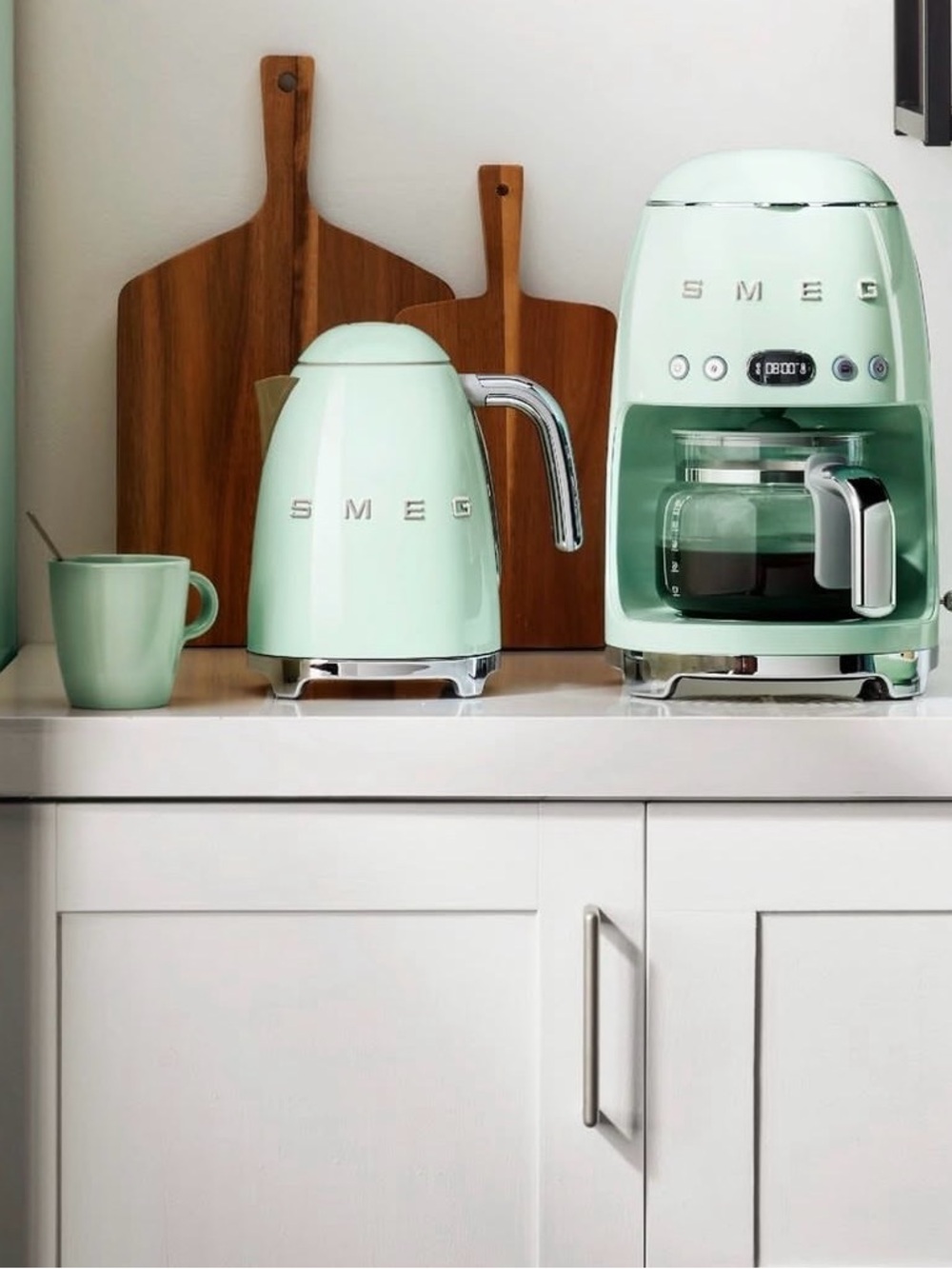 SMEG Mint Green Drip Coffee Maker - Retro Style